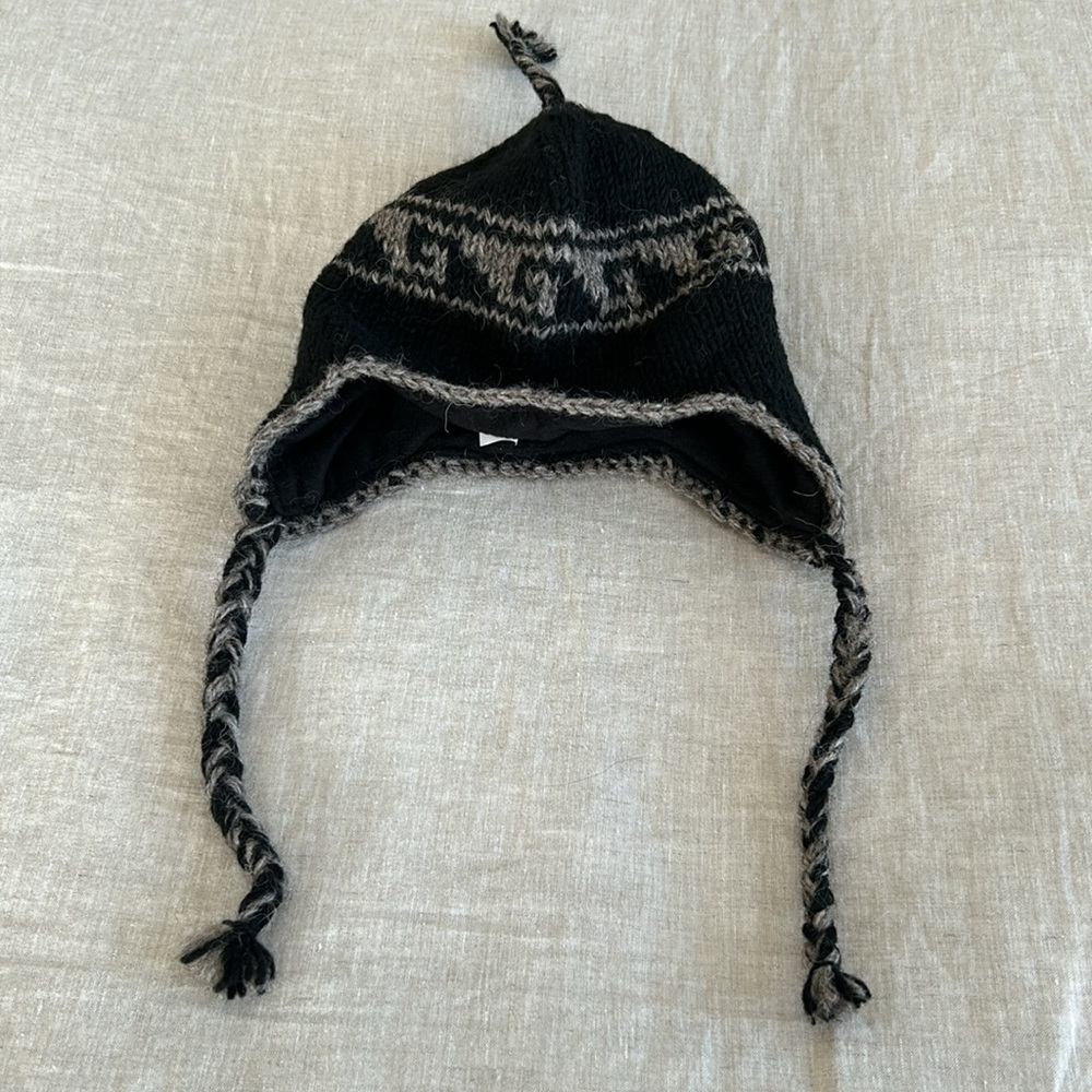 Wool hat - Picture 2 of 3